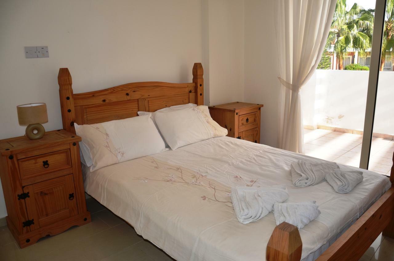 Top Floor, 2 Bedroom Apartment Vanessa D204, Free Wifi, Village View Peyia Cameră foto