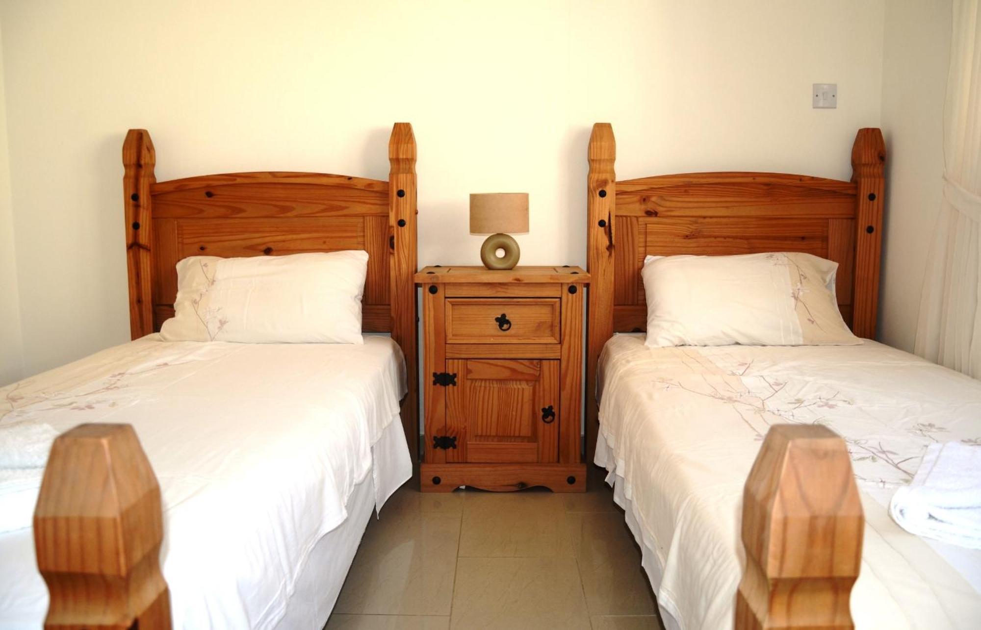 Top Floor, 2 Bedroom Apartment Vanessa D204, Free Wifi, Village View Peyia Exterior foto